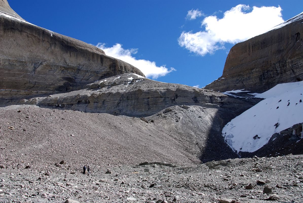 18 Rocky Trail Leads Steeply To 13 Golden Chortens With Nandi Pass And Nandi On Right On Mount Kailash Inner Kora Nandi Parikrama A rocky trail leads steeply to the 13 Golden Chortens with Nandi Pass and Nandi on the right (10:15)